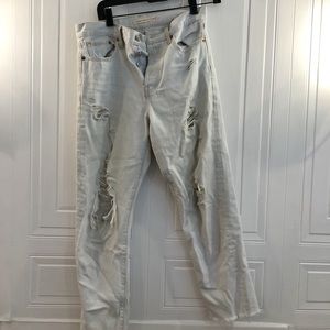 Levi’s Distressed Jeans